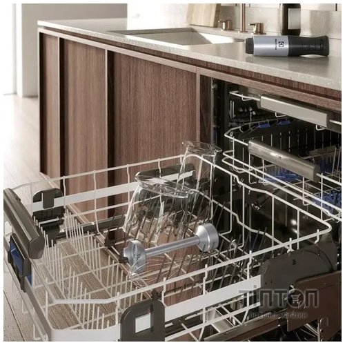 Блендер погружний ELECTROLUX E5HB2-8SS