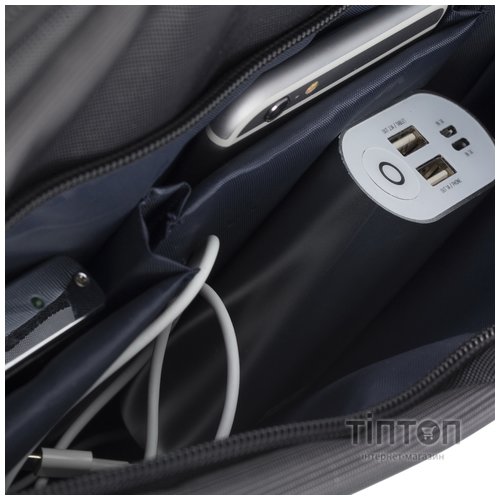 Чехол для ноутбука Rivacase 8203 Black 13.3"