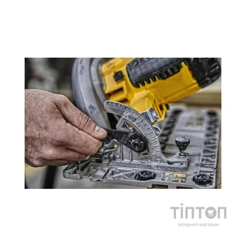 Дискова пила DeWALT 1600 Вт, диск 190х30 мм, 4.0 кг, кейс (DWE576K)