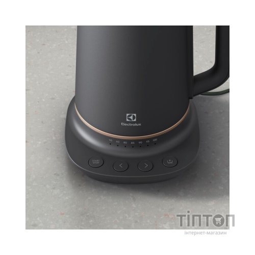 Електрочайник Electrolux E7K1-6BP