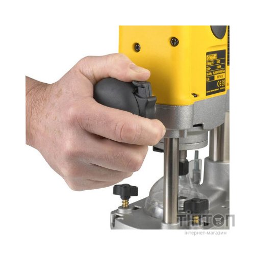 Фрезер DeWALT 1100 Вт, 8000 - 24000 об/хв, цанга 8 мм (DW621)