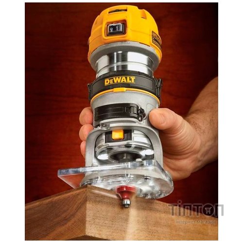 Фрезер DeWALT 900 Вт, 16000 - 27000 об/хв, цанга 8 мм, 6.4 кг, кейс (D26204K)