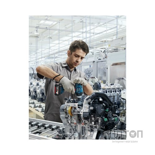 Гайковерт Bosch GDS 18V-400, 2x5Ah, 400 Нм, 0-2500 об/хв, кейс, зажим квадрат, 1.87 кг (0.601.9K0.020)