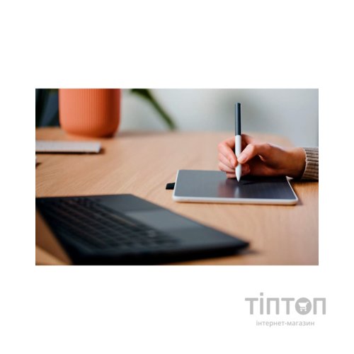 Графічний планшет Wacom One S Bluetooth (CTC4110WLW2B)