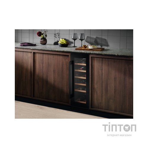 Холодильник Electrolux EWUS020B5B