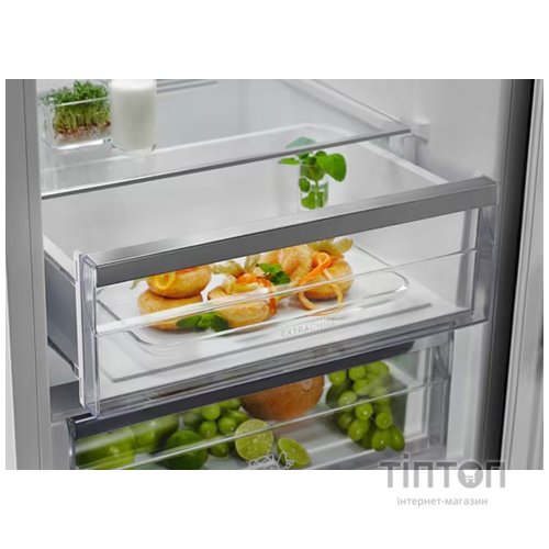 Холодильник Electrolux LNT7ME36K2