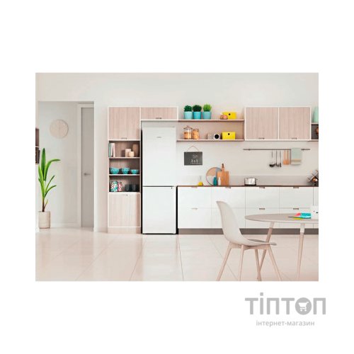 Холодильник Indesit INFC8TI21W0