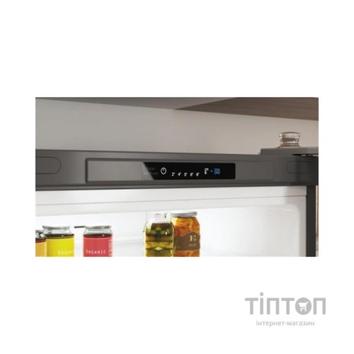 Холодильник Indesit INFC8TI21X0