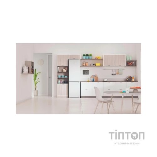 Холодильник Indesit INFC9TI22W