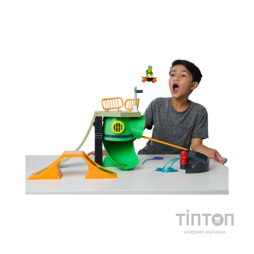 Ігровий набір Funrise TMNT Черепашки-ніндзя класичні Чумовий скейт-парк (71044)