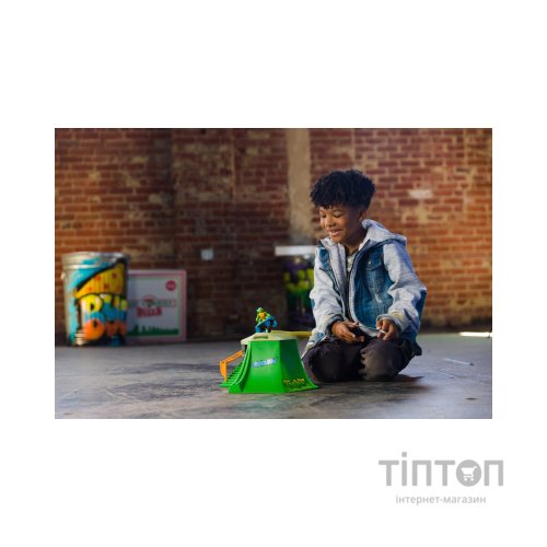 Ігровий набір Funrise TMNT Черепашки-ніндзя класичні Скейтбордист з лаунчером Донателло (71042)