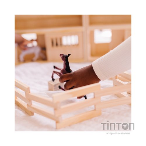 Ігровий набір Melissa&Doug Дерев'яна конюшня з конячками (MD3704)