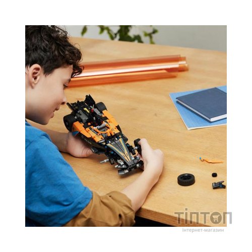 Конструктор LEGO Автомобіль для перегонів NEOM McLaren Formula E 452 деталі (42169)