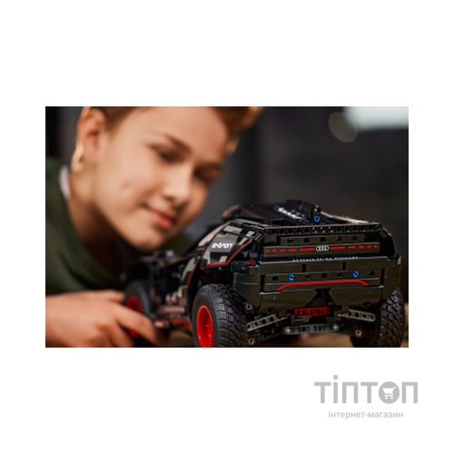 Конструктор LEGO Technic Audi RS Q e-tron 914 деталей (42160)