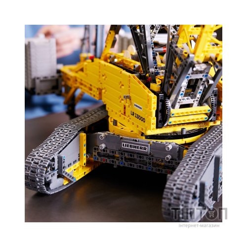 Конструктор LEGO Technic Гусеничний підйомний кран Liebherr LR 13000 2883 деталі (42146)