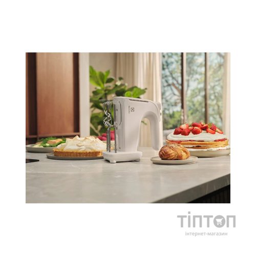 Міксер Electrolux EHM4W