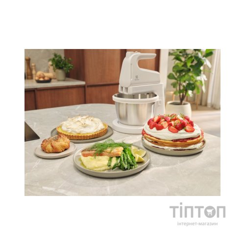 Міксер Electrolux ESM4W