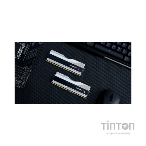 Модуль пам'яті для комп'ютера DDR5 32GB (2x16GB) 6000 MHz Trident Z5 RGB Silver G.Skill (F5-6000J4040F16GX2-TZ5RS)
