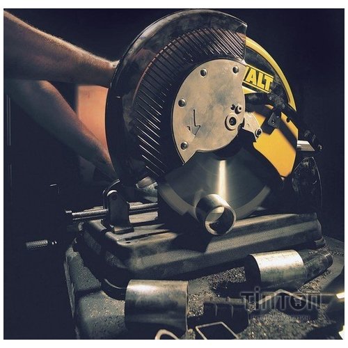 Монтажна пила DeWALT 2200 Вт, 355 мм, 1300 об/хв (DW872)