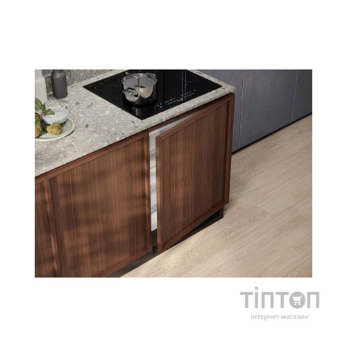 Морозильна камера Electrolux LYB2AE82S