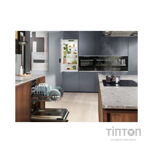 Посудомийна машина Electrolux EEC67310L