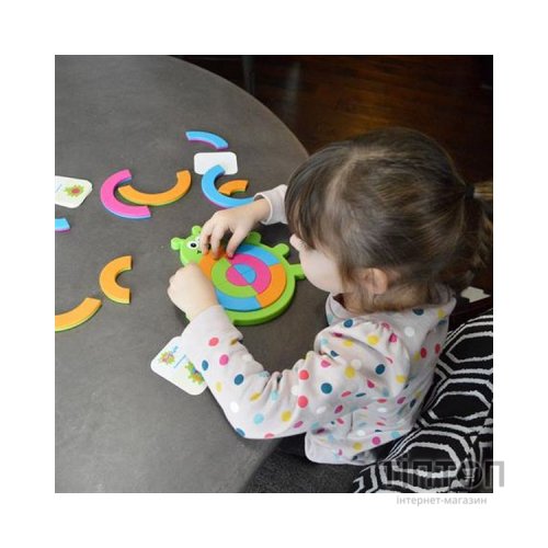 Розвиваюча іграшка Fat Brain Toys Пазл Збери жука Bugzzle (F209ML)