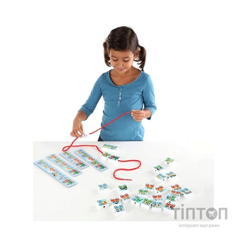 Розвиваюча іграшка Melissa&Doug дерев'яна шнурівка-паровозик "Алфавіт" (MD9497)