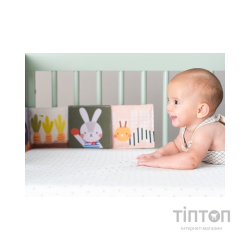 Розвиваюча іграшка Taf Toys книжка-розкладушка колеції Садочок у місті – Зайчики (13065)