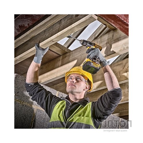 Шуруповерт DeWALT DCD796NT