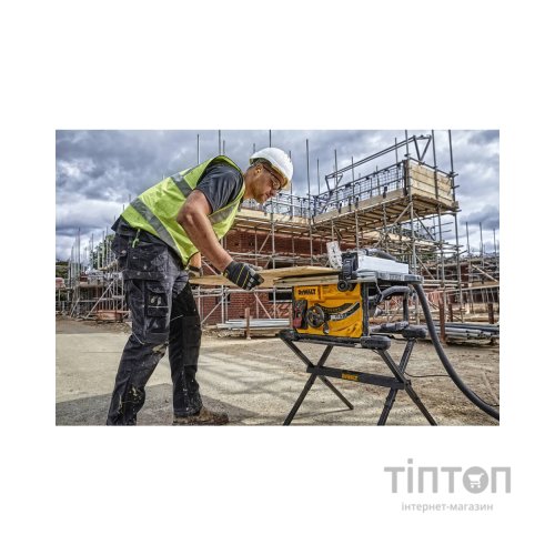 Циркулярна пила DeWALT 1850 Вт, 5800 об/хв, диск 210х30 мм, (DWE7485)