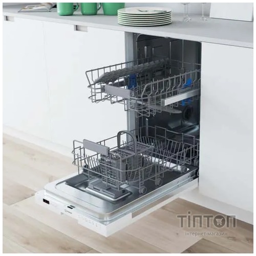 Встраиваемая посудомоечная машина Indesit DSIC 3M19