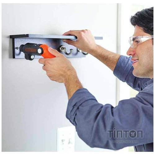 Викрутка акумуляторна Black&Decker BDCSFL20C